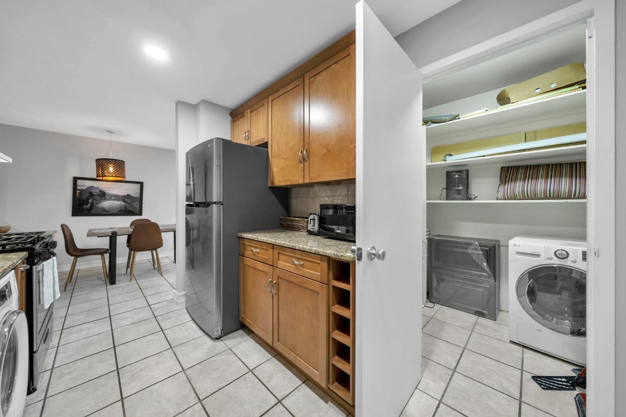 Beautiful Space In Heart Of Downtown Atl Apartment Atlanta