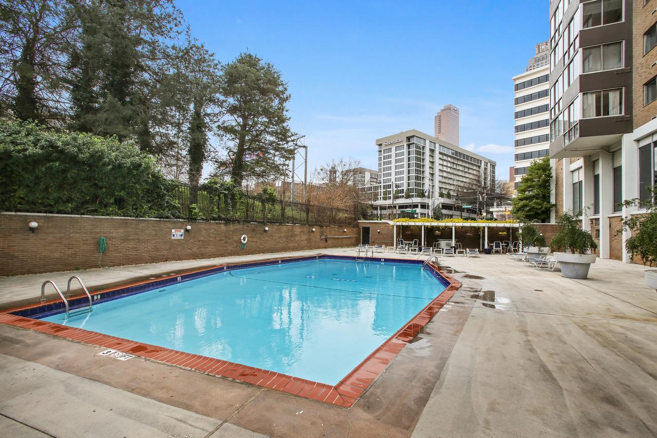 Beautiful Space In Heart Of Downtown Atl Apartment Atlanta
